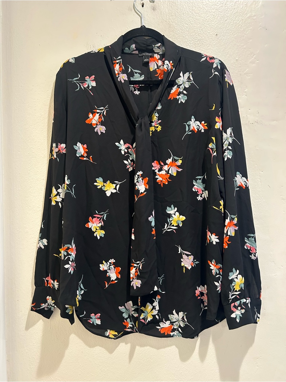 Ann Taylor Floral Tie-Neck Blouse - Black Size L